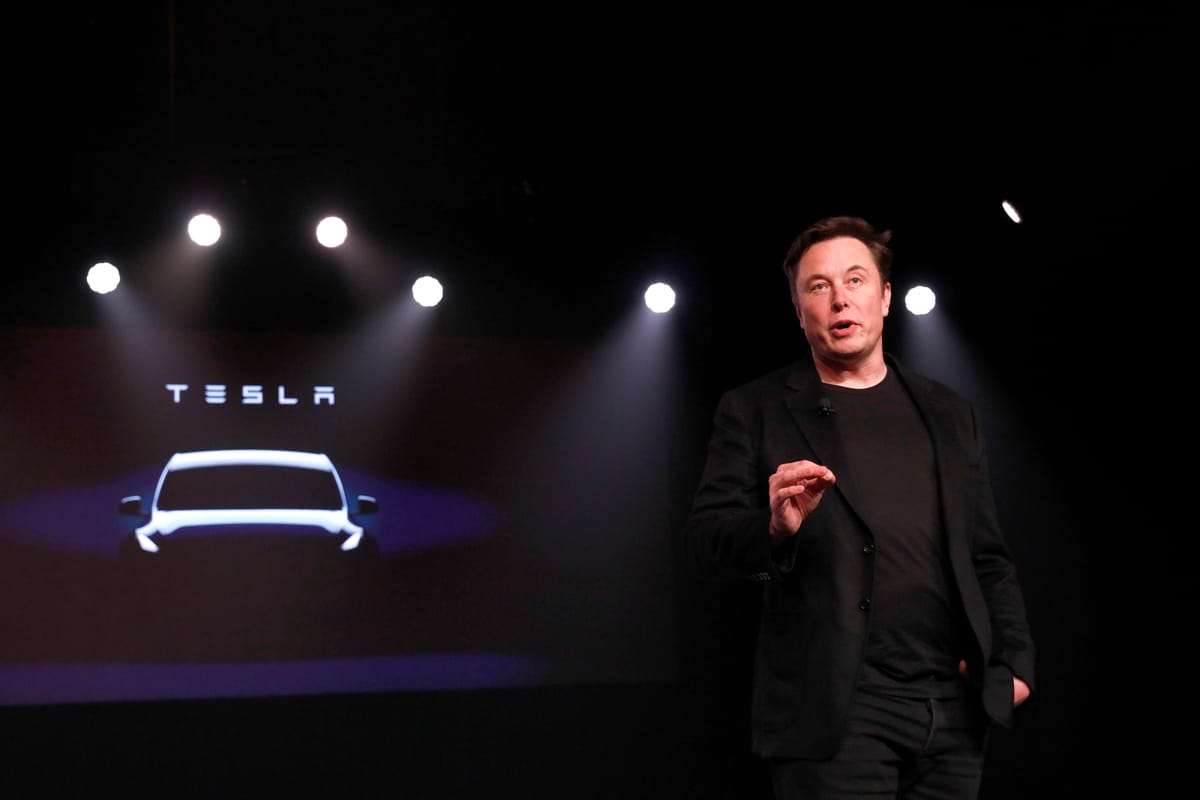 Tesla expects new employee layoffs