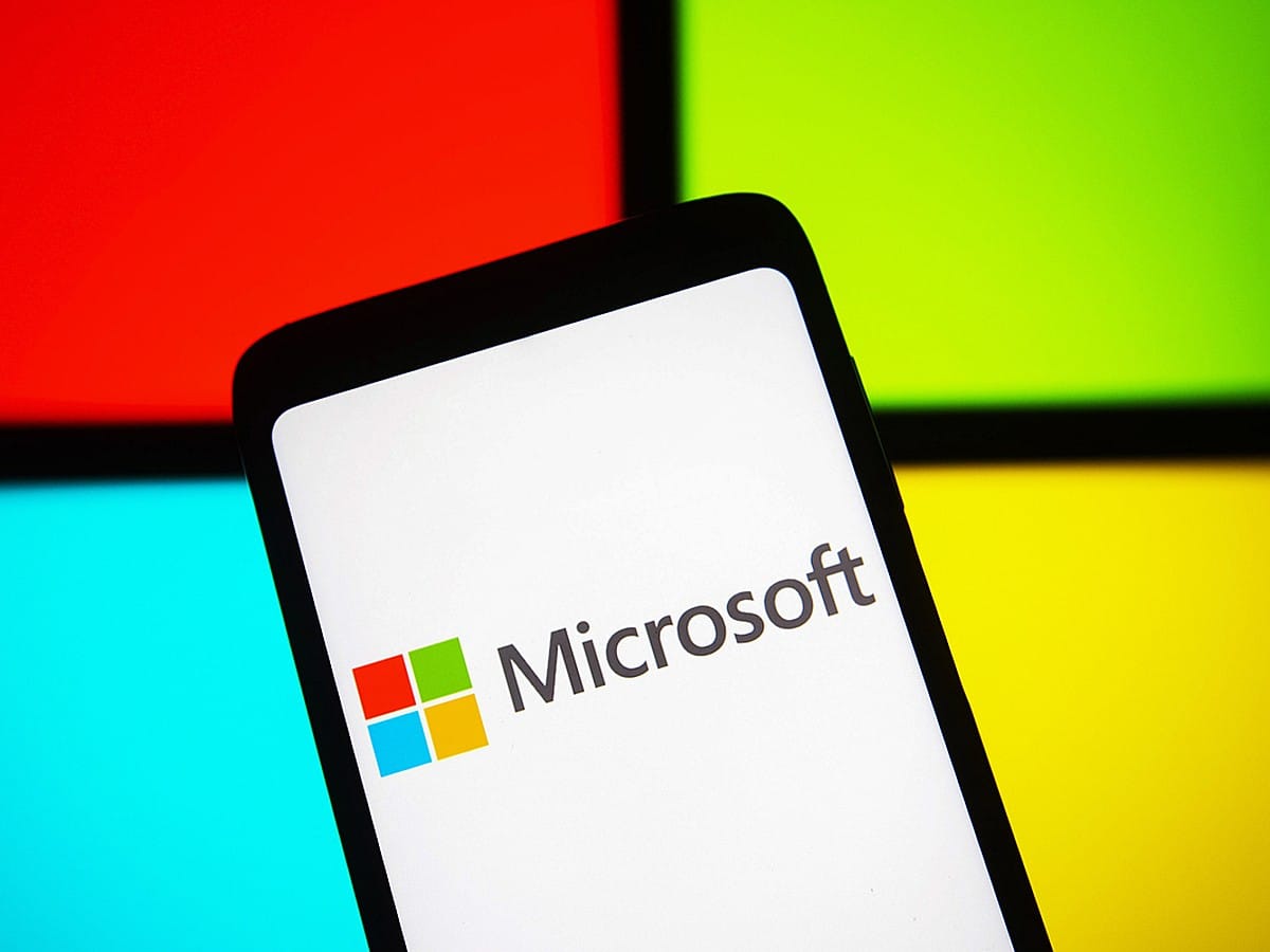Microsoft considers discontinuing Bing data access for competing AI chatbots