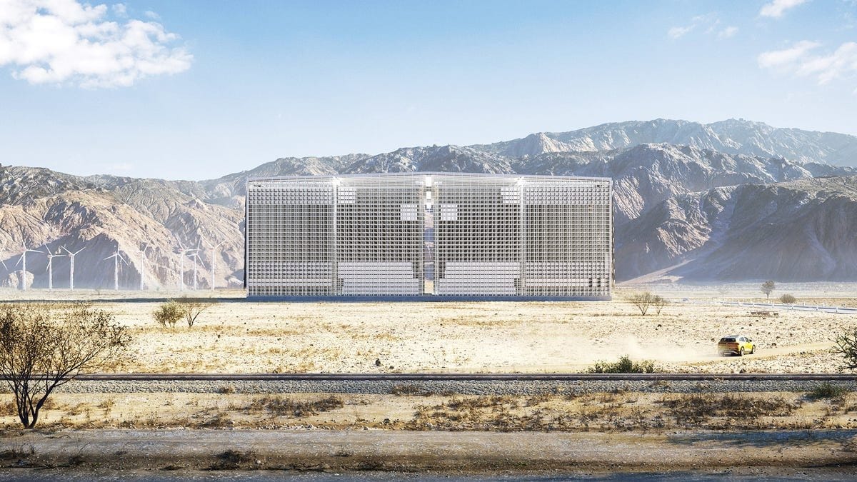 Facility stores energy with 24-ton brick lift system