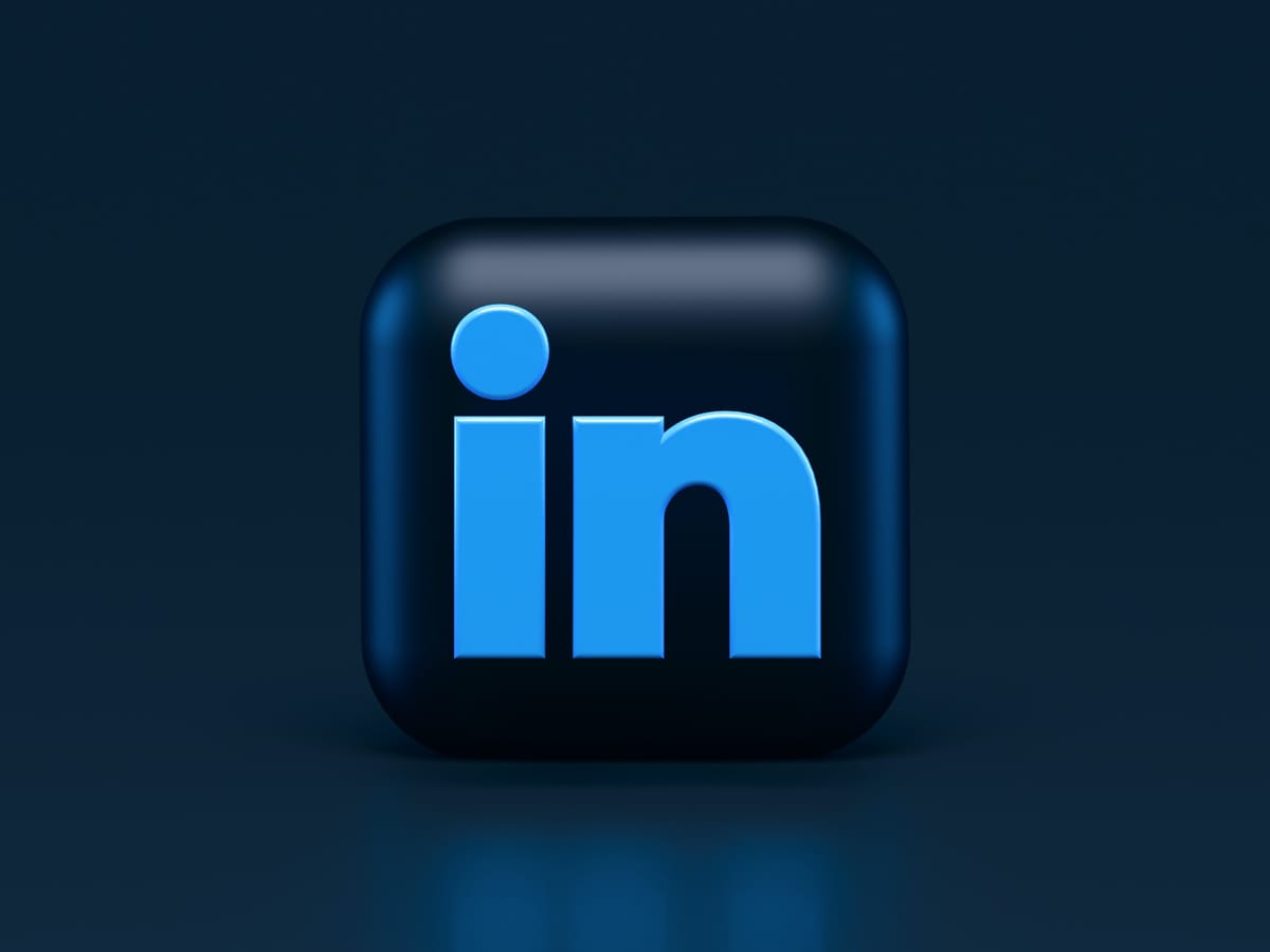 LinkedIn introduces a free verified badge to confirm your workplace