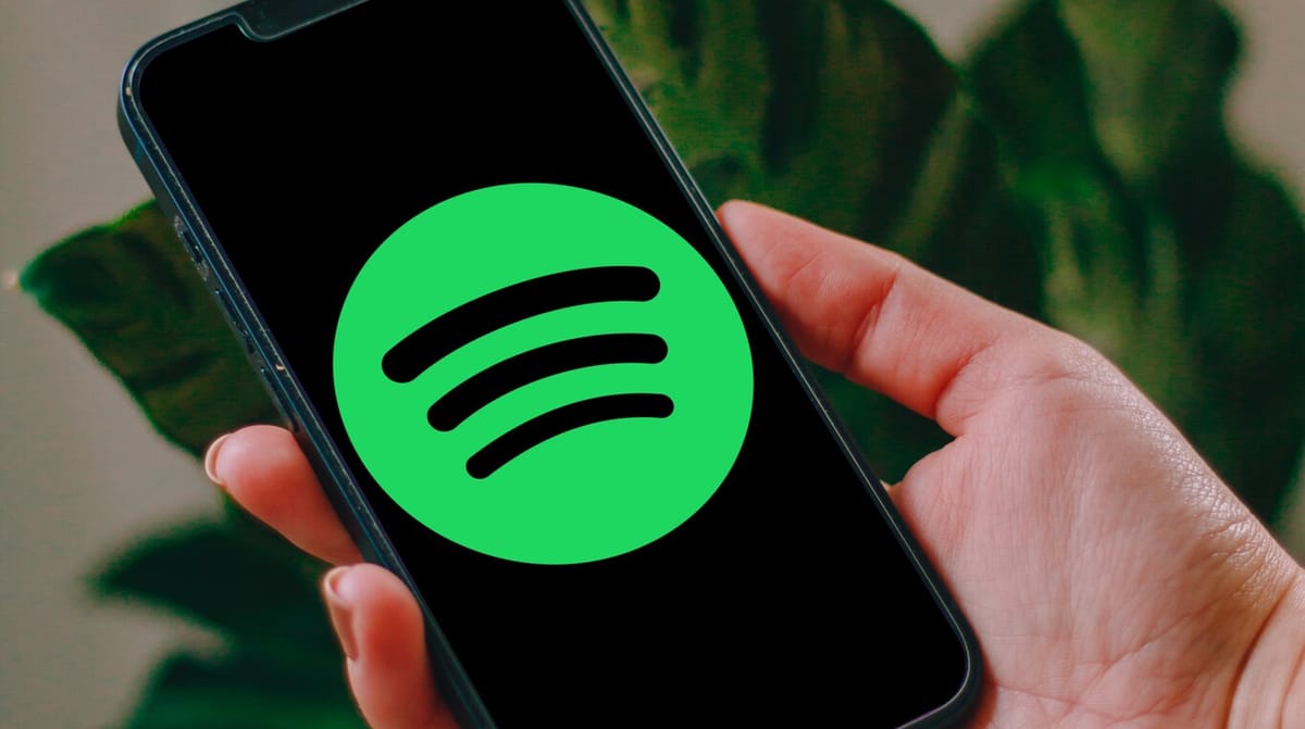 Spotify tests "Offline Mix" feature