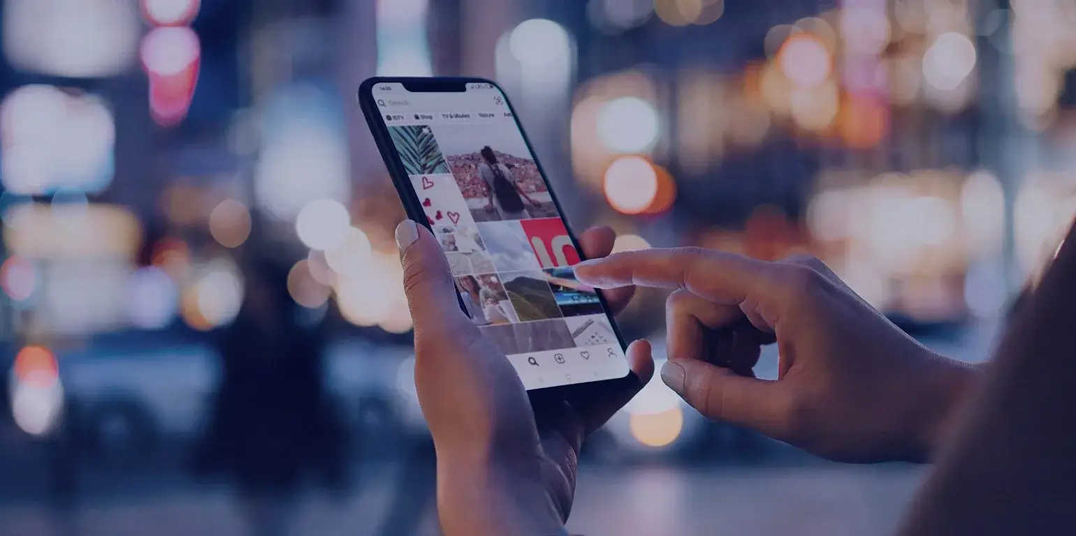 Instagram tests Live Activities for background upload progress on iPhone app