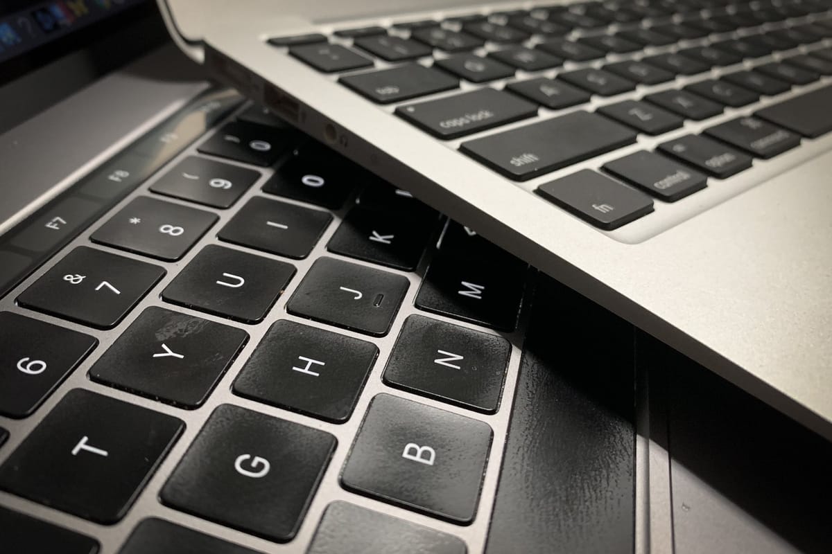 Apple patents removable key that doubles as a MacBook mouse