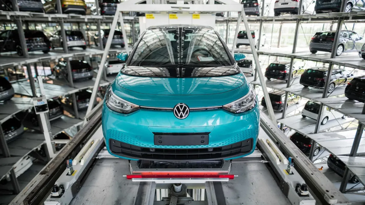 Volkswagen and Bosch collaborate on testing robot parking and automated EV charging