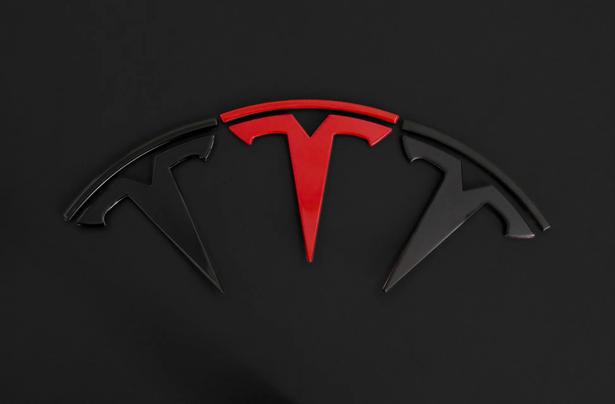 Elon Musk claims Tesla will unveil its robotaxi on August 8th