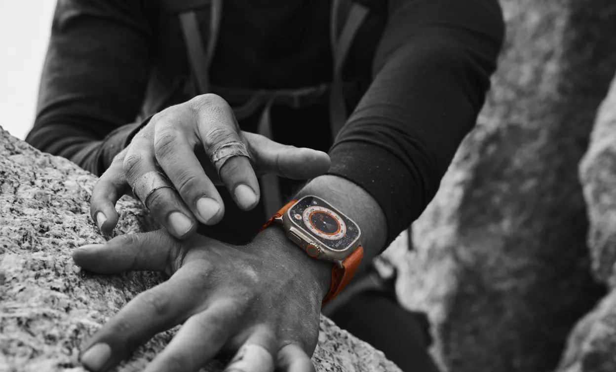 Apple responds to Apple Watch 'ghost touch' issue with temporary fix