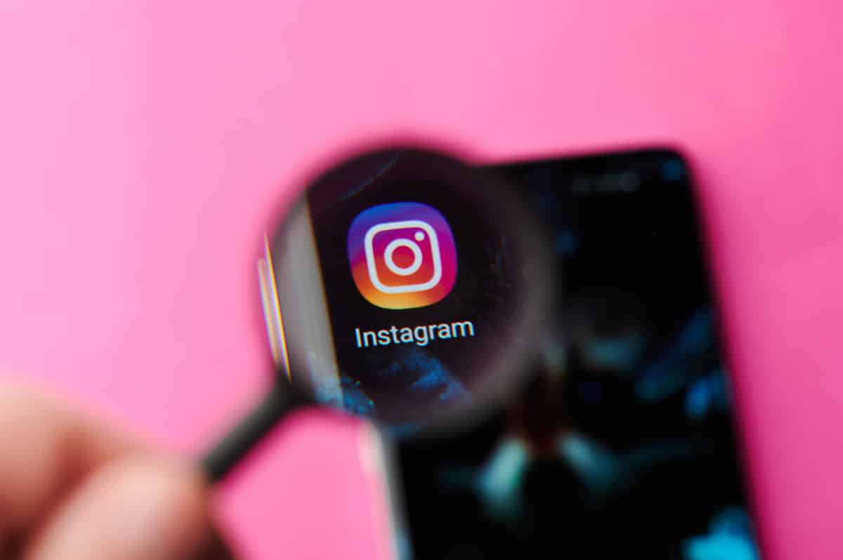 Meta tests an AI-powered search bar in Instagram
