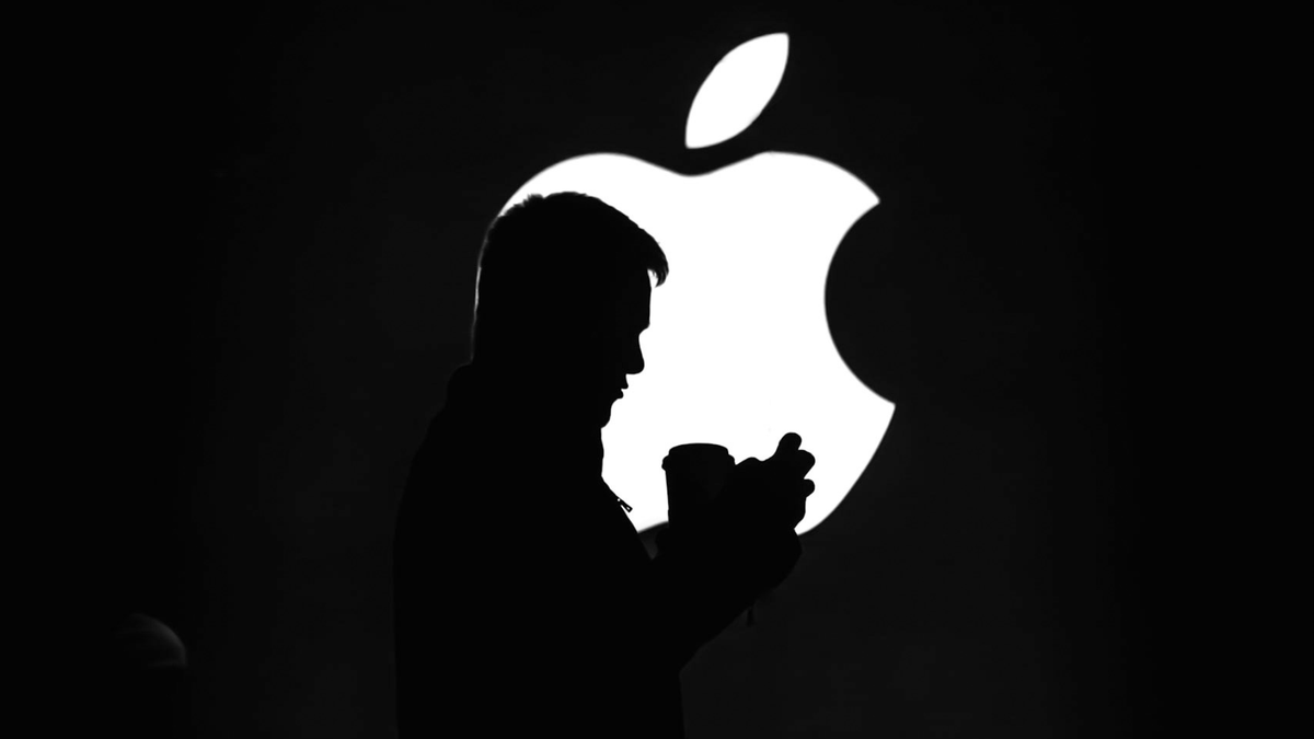 Apple to Launch AI-Enhanced, Voice-Controlled Tablet in Spring 2025