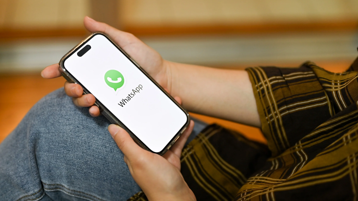 WhatsApp to End Support for Older iPhone Versions in May 2025