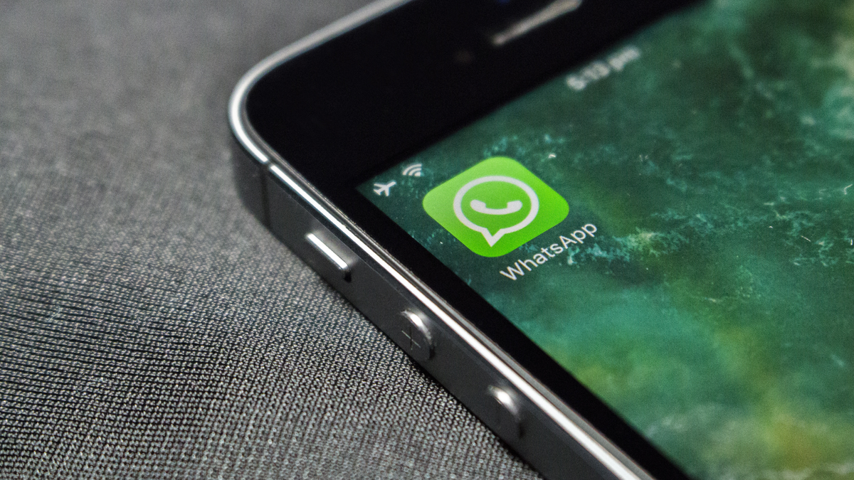 WhatsApp adds built-in tool for custom sticker packs