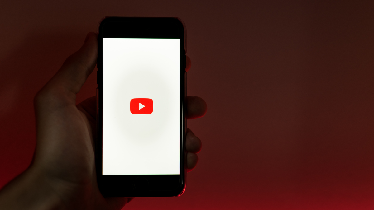 YouTube redesigns its video player for the first time in a decade — and users aren’t thrilled