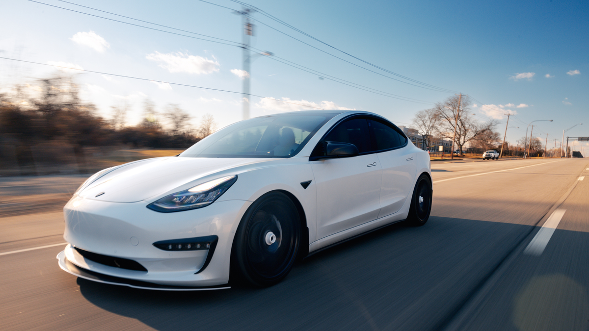 Tesla ordered to pay $329M over fatal crash involving autopilot