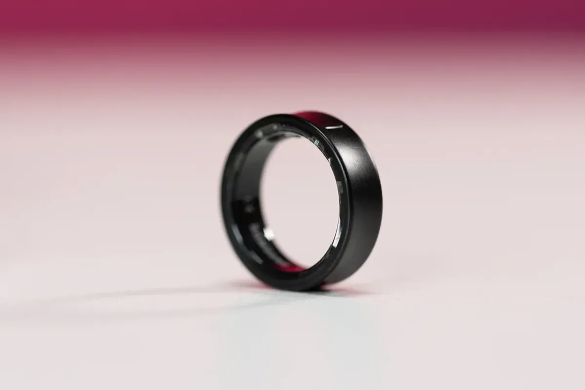 Samsung Galaxy Ring battery issue traps user’s finger