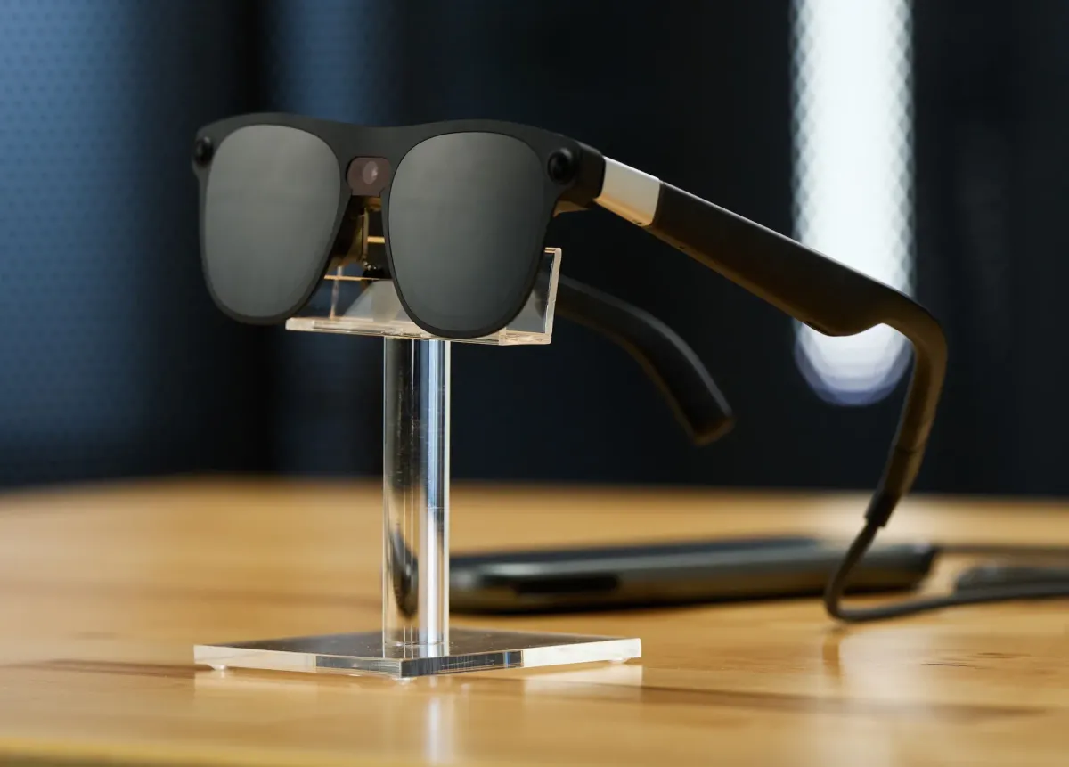 Google to launch AI-powered glasses in 2026