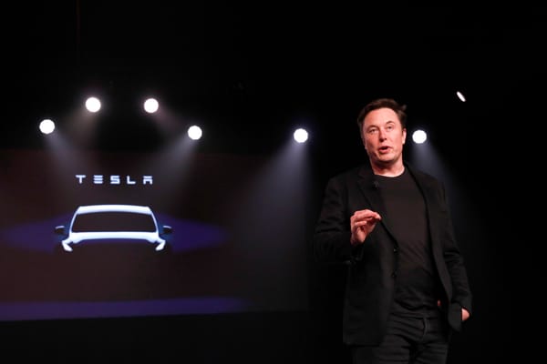 Tesla expects new employee layoffs