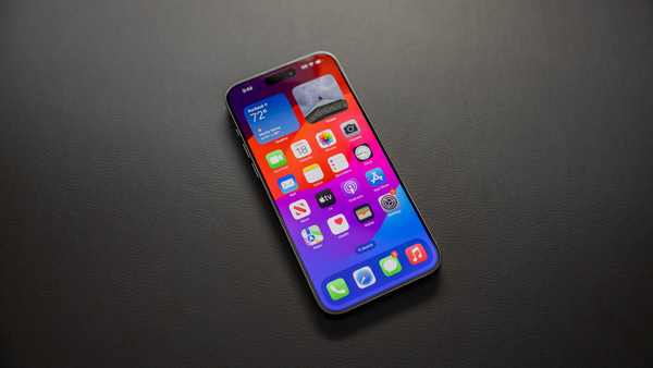 iPhone 15 Pro Max tops global smartphone sales, outpacing Samsung