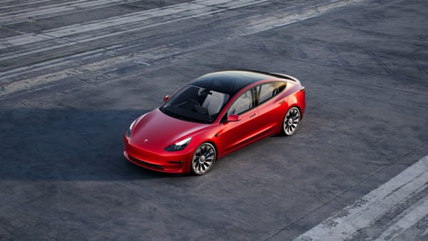 Tesla introduces "Actually Smart Summon" with latest software update