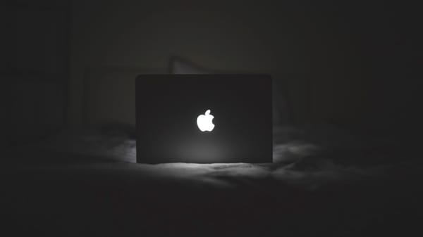 Apple to Add Cellular Connectivity to MacBook
