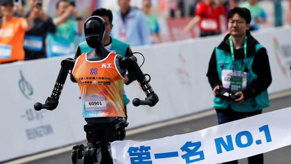 Beijing Hosts First Half Marathon Featuring Humanoid Robots