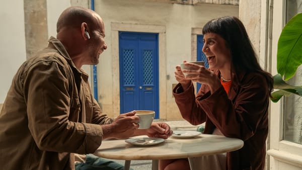 Apple restricts Live Translation in Europe