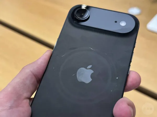 Apple clarifies reports of scratches on iPhone 17 Pro demo units
