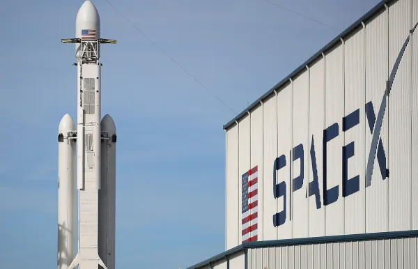 Musk confirms SpaceX–xAI merger talks to fund AI expansion