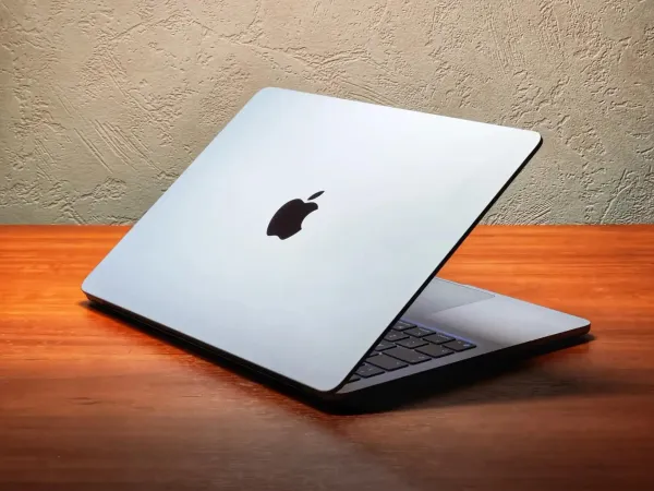 Budget MacBook reference spotted in macOS code